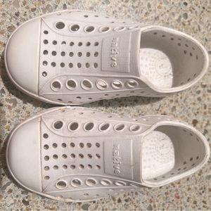 White toddler size 5 Natives (C5)